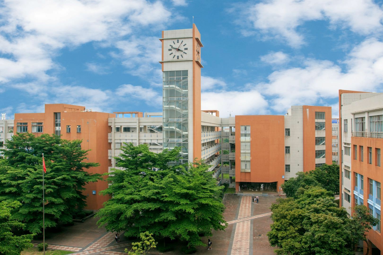 La Universidad de Estudios Extranjeros de Guangdong